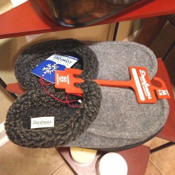 Dearfoams- NWT Gray Men's Moccasins Clog Memory Foam/Sherpa Slippers- Size 9.5 - Picture 2 of 8